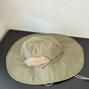 Mountain Hardwear Men’s Chiller Wide Brim Hat Green Men’s UPF 25